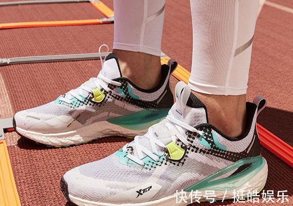 国产品牌 特步动力巢上脚实测,四大方面升级颠覆认知,国牌果然没让我失望