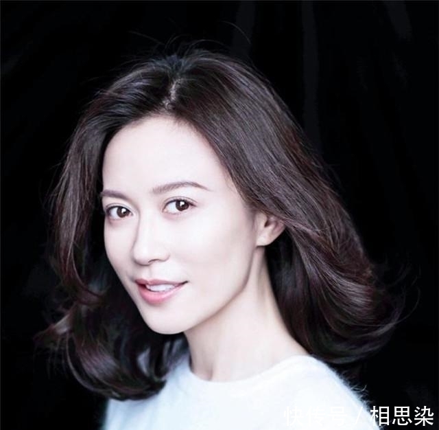 蒋雯丽 40岁或有白发的女人,最适合这4款发型,增加的气质可不止一点!