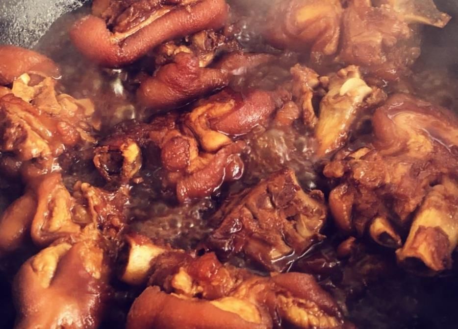 猪蹄|这道菜越冷吃越香,孩子吃身体好长高个,女人吃美容养颜老得慢