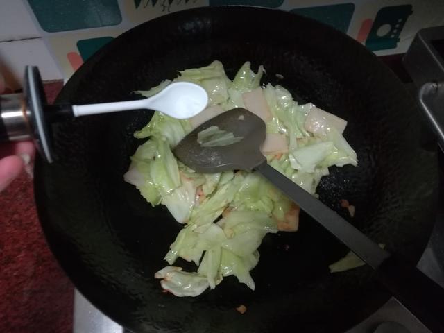 它是“天然叶酸”,春天要多给家人吃,一斤3元,常吃体重蹭蹭降