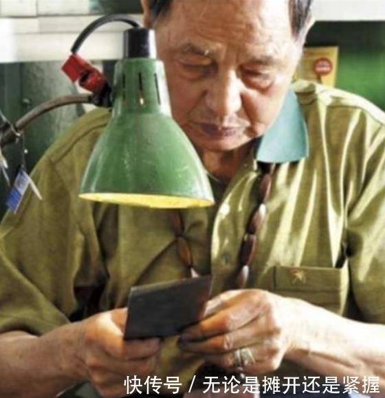 天价|陈当华:被称为中国刀王,磨一把菜刀千元天价,顾客却遍布半个地球