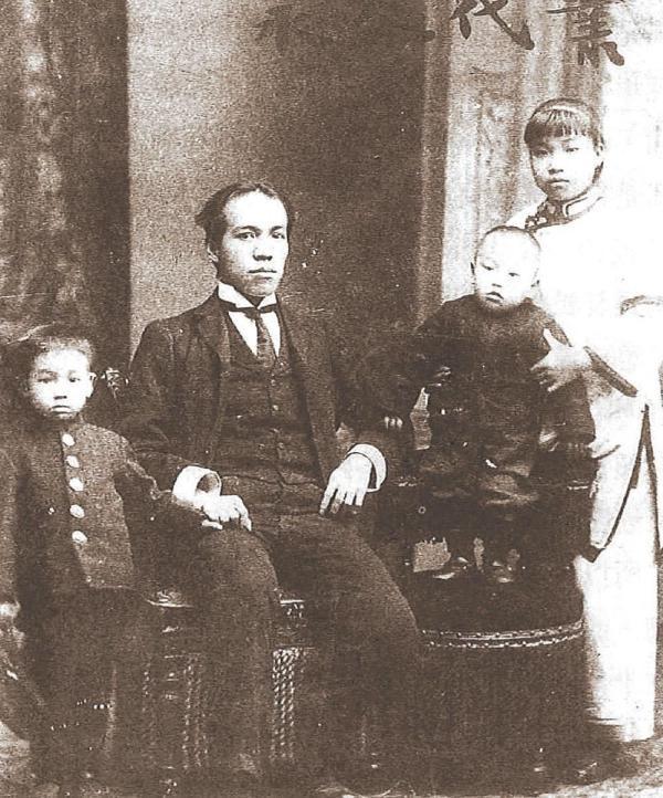 为梁启|此女2岁丧母4岁丧父,82岁死在了草棚,儿子竟是中国顶级火箭专家