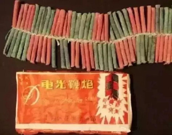  儿时新春的记忆：叫上小伙伴，拿起点着的棉花柴去放炮