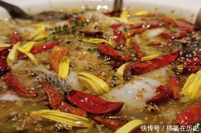 久仰的太二酸菜鱼,今天终于如愿一试,味道如何自有评定
