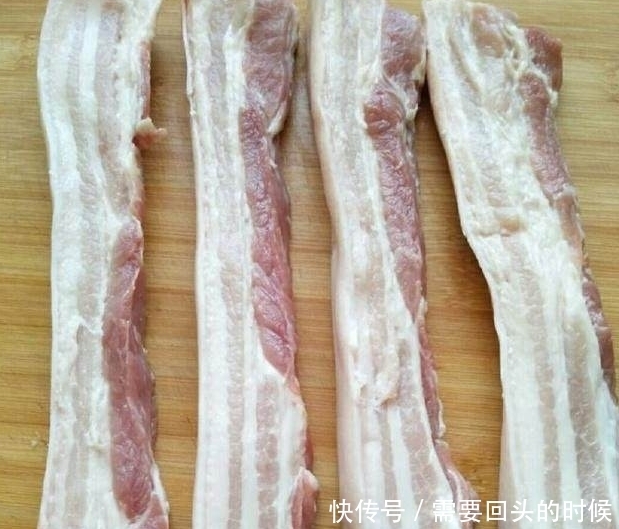 做法|红烧五花肉新做法,加上点它,肥而不腻,老公晚上多吃了3碗饭!