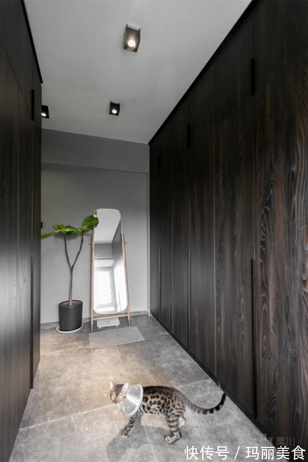 深木色|99㎡现代工业风,85后女神的家,满屋高级灰,绿植清新点缀