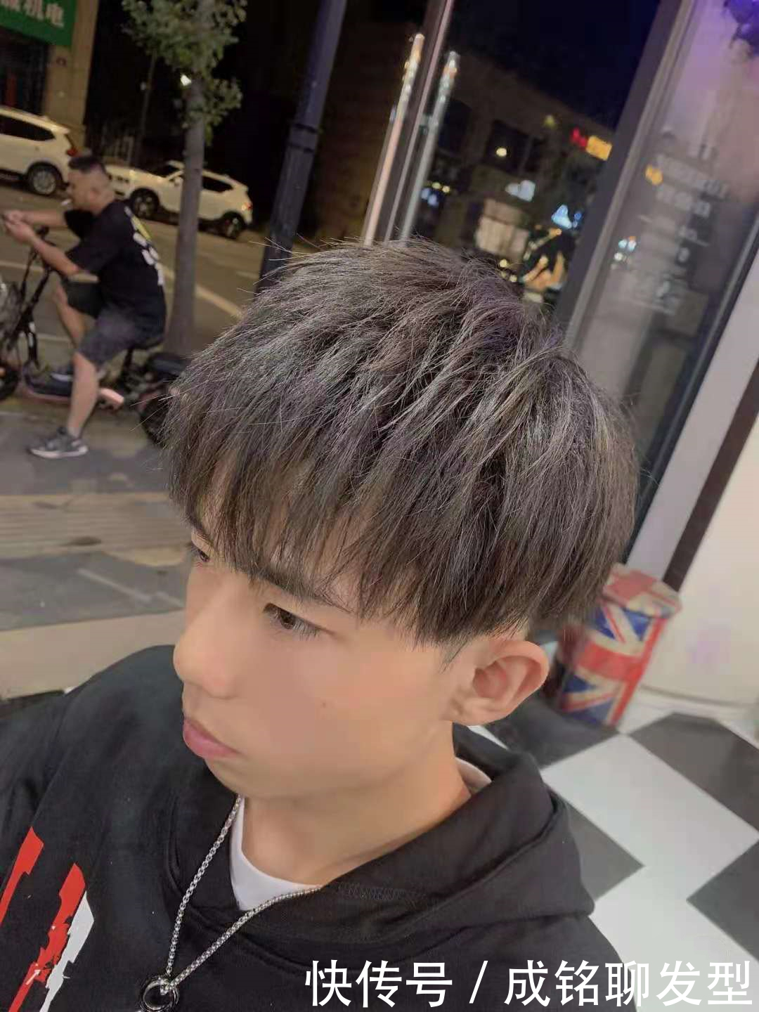 理发师|普通理发店会剪“碎盖头”吗?理发店:重点是烫发而不是剪发