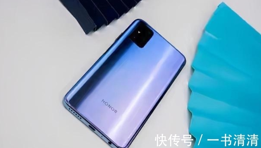 e20|荣耀Note系列即将回归，双6400万主摄+6000mAh，或将搭载鸿蒙