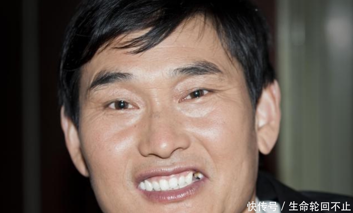 大衣哥|从星光大道走出的草根明星,有人沦为网红,有人却被封杀