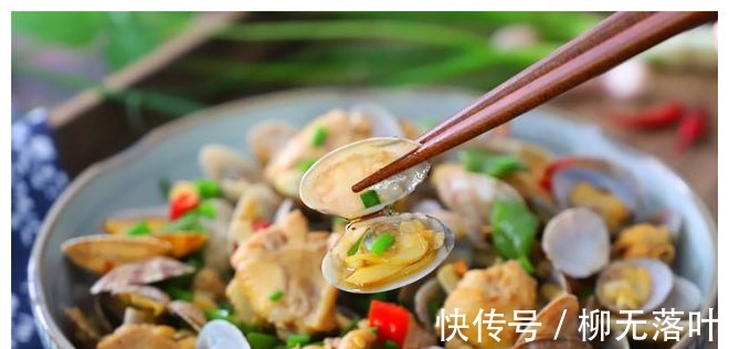 鸡翅|入秋后，这小海鲜最肥美，教你特色做法，鲜嫩入味，下酒又下饭！