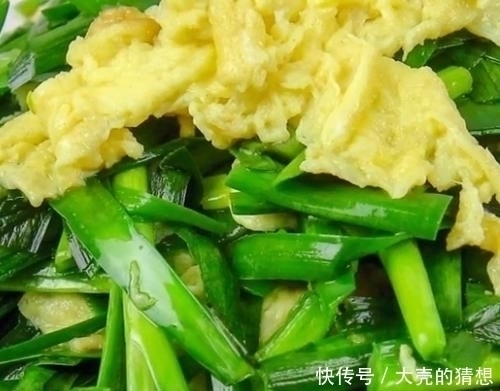 30年大厨教你炒蛋最正宗做法，鸡蛋里别放盐，加它鸡蛋又鲜又嫩滑