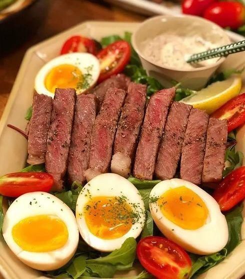 饭菜|一位日本姑娘自称只会做简单的饭菜网友姐妹怕不是对“简单”有什么误解