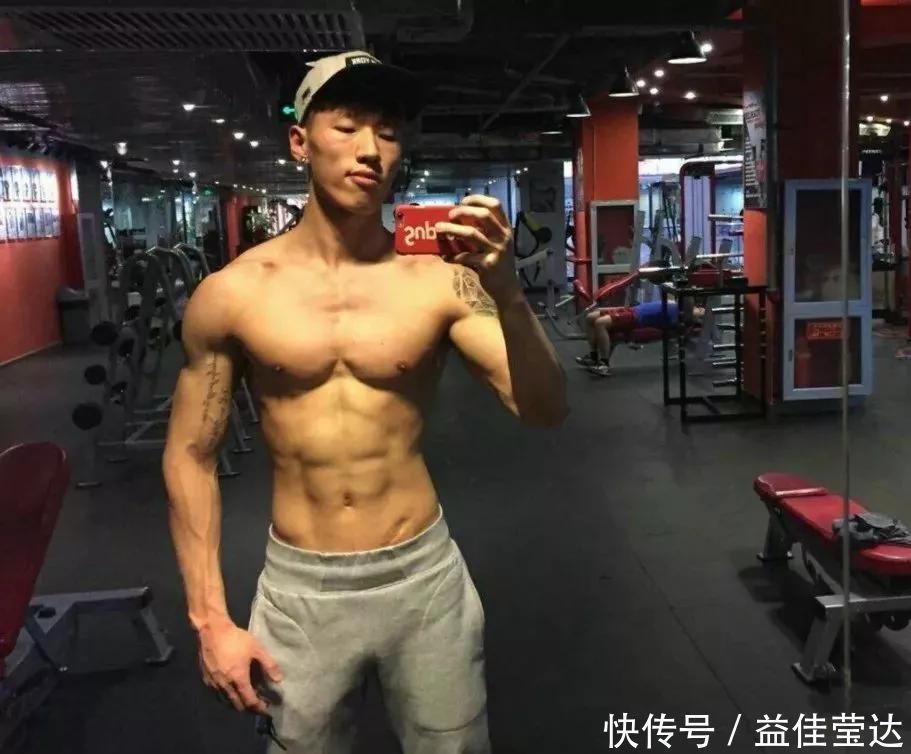 肌肉男|男人练成什么样,最吸引女生注意力?哈哈哈,网友真相了!
