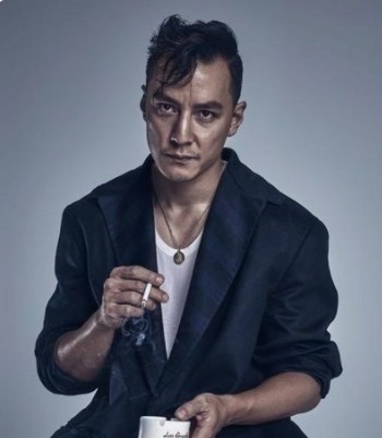 10位明星抽烟姿势,吴彦祖帅气,张国荣销魂,周润发成就经典_易看资讯网