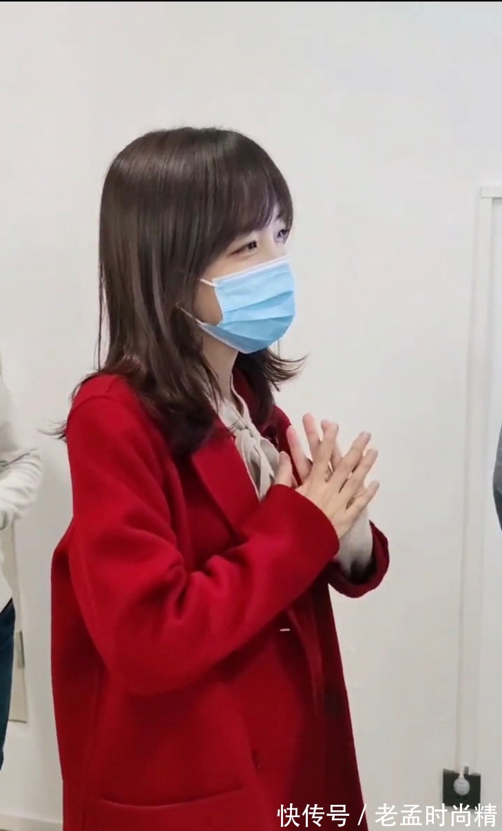 少女 王冰冰少女职场穿搭值得参考,甜美自然还稳重