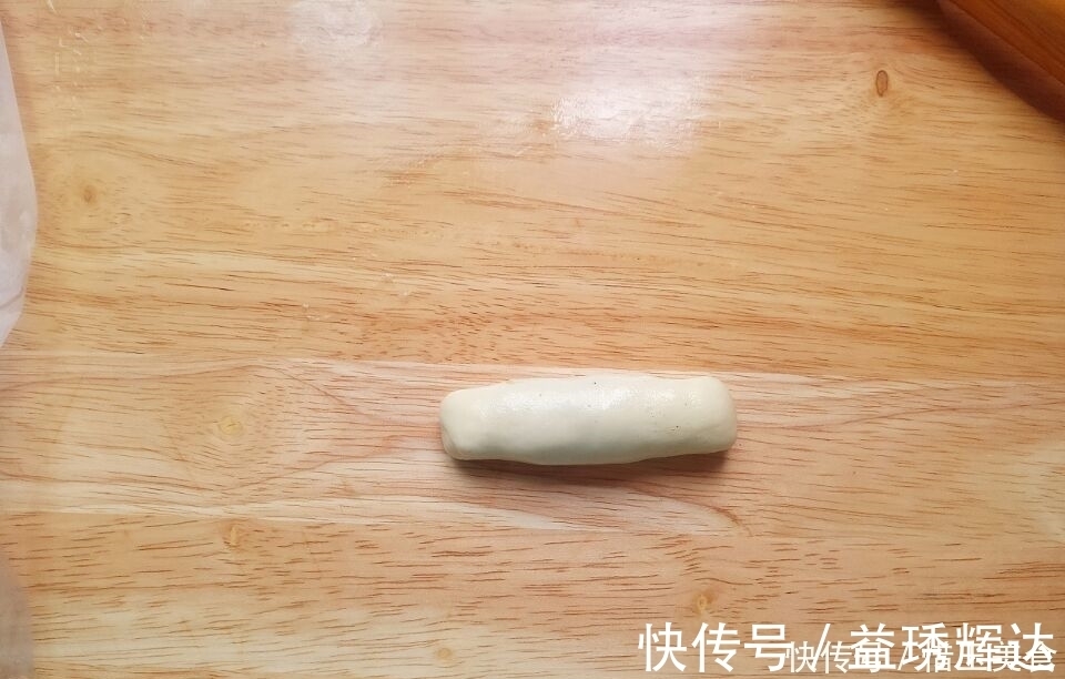 火腿肠|莴笋新吃法,皮薄馅足,清淡鲜香,吃再多也不腻,比炒的香多了