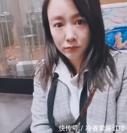 失恋女子去换发型，理发师给她烫了个泡面头，最后的效果让人惊艳
