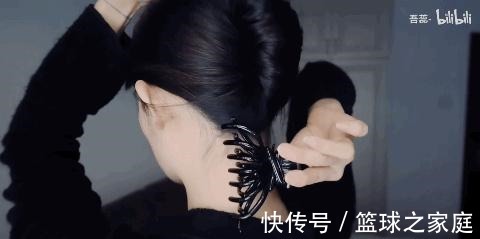 头发 别再披头散发了!这3个发型小技巧显嫩又高级!