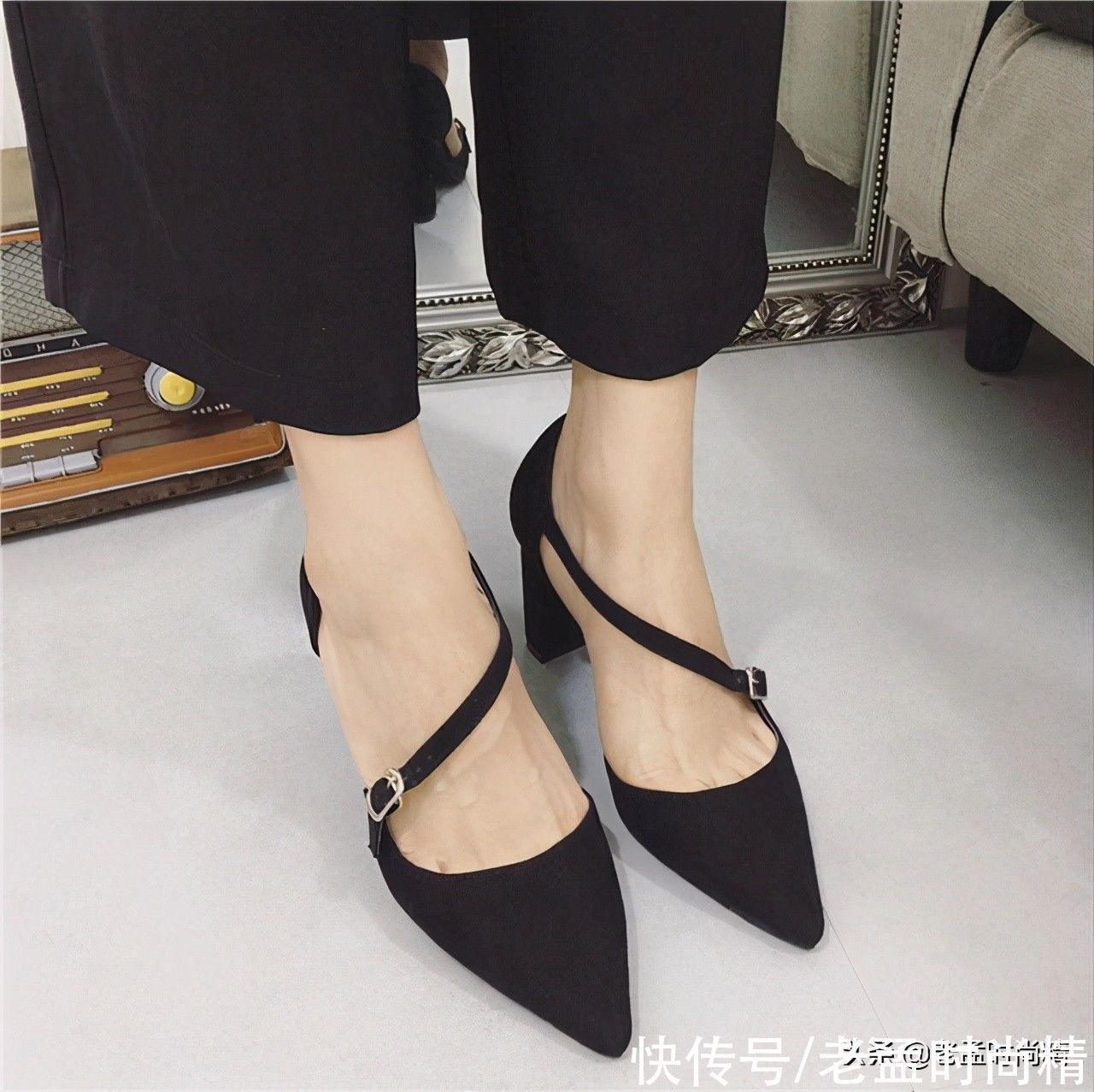 浅口 年会上怎么能少一双优雅的高跟鞋搭配你的晚礼服呢