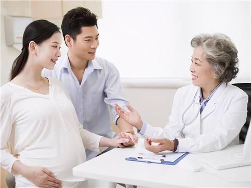 孕妇|怀孕6个月,孕妇的肚子变得一半软一半硬,背后的原因有这2个