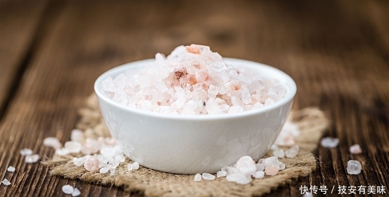 警示|警示:“螨虫脸”的人,3个感受很明显,说明螨虫在脸上爆发了!