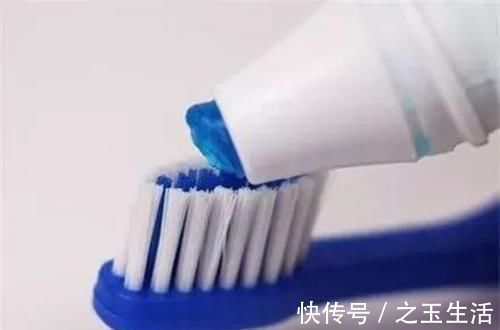 乳牙|让孩子“满嘴烂牙”的不是糖,而是“这1物”,每个人家里都有