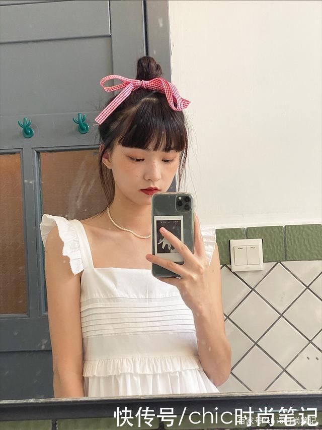 粉味|初恋是什么味道?清冽的香樟树，透着洗衣粉味的校服，还有小白裙