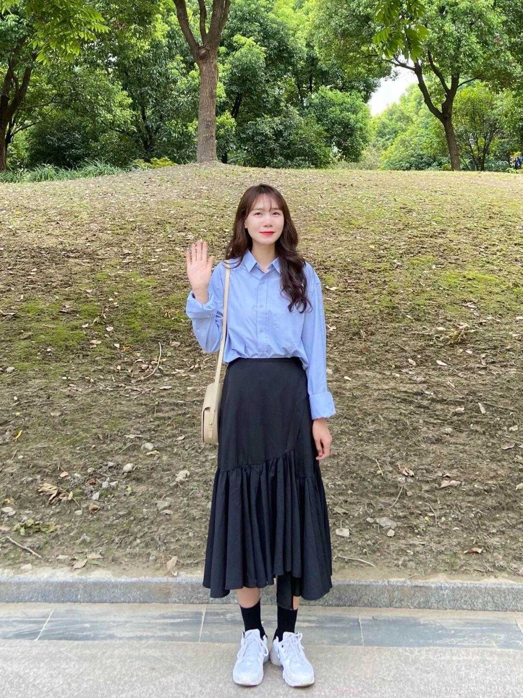 秋天|衬衫这样穿很耐看,学会这几个搭配技巧,提升气质还减龄