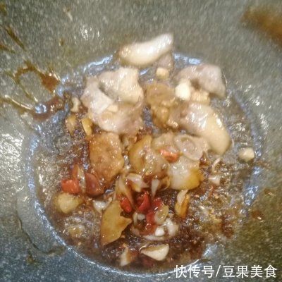 好吃|手把手教你做超好吃的五花肉烩白菜