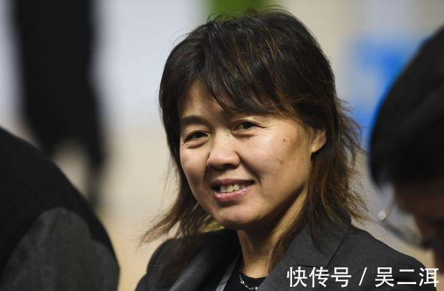 cb有眼无珠!首钢把自家的天才后卫拱手送人!如今在CBA大放异彩