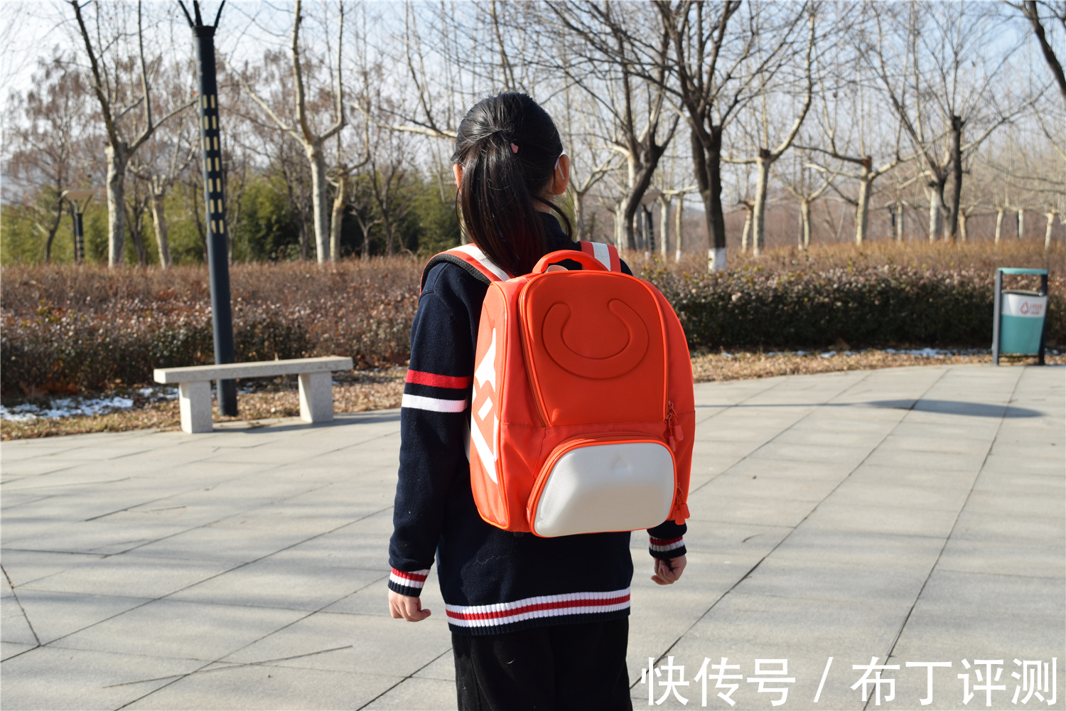 书包|悬浮减重设计,送给孩子更好的开学礼物,能抗菌还能减压护脊!