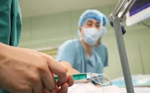 产妇|“谢谢,不喝牛奶”,产妇生孩子闹笑话,听不懂产房暗语太尴尬