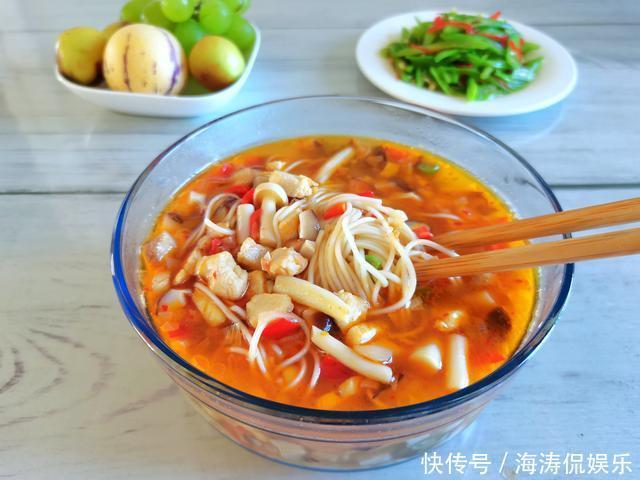 满意|一个女人最省事晚餐,简单一炒一煮几分钟上桌,吃得满意舒服健康