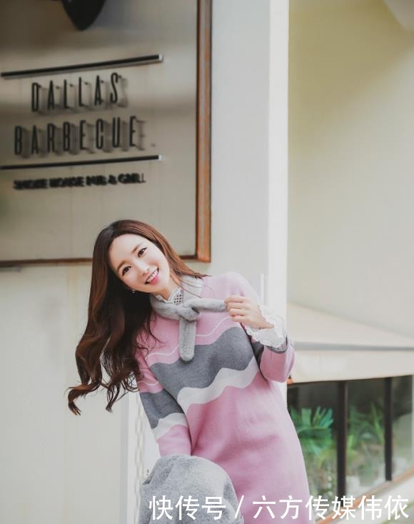  水波纹|潮流美女李妍静，柔软水波纹长款针织毛衣！