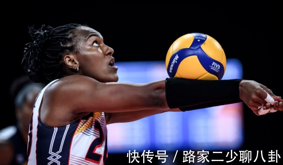 日本女排|爆冷!完胜中国女排的她们1-3吞首败,日本女排3-0吊打加拿大
