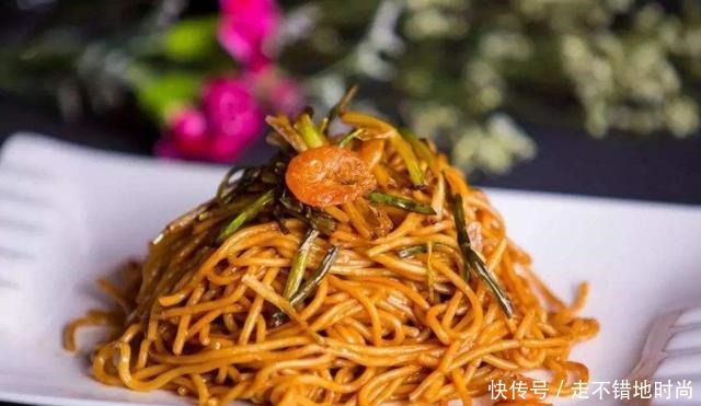 中国有名的“8碗面”,南方4碗北方3碗,剩一碗是“面中之王”