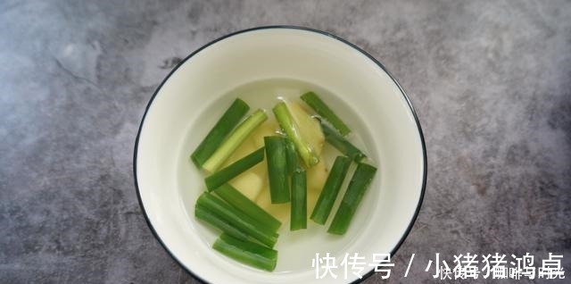 包子|蒸肉包时,掌握这3点,包子饱满不回缩,汤汁浓郁回味无穷!