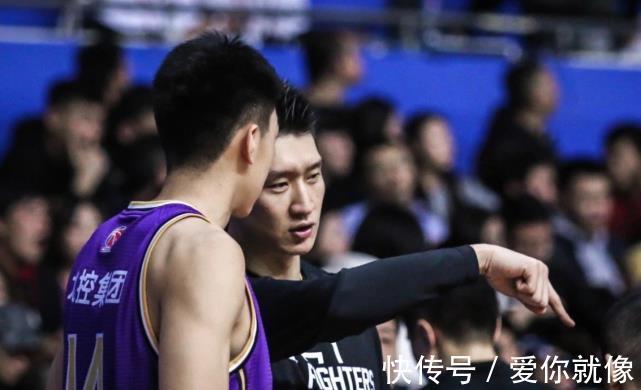 孙悦|什么情况?王少杰有空致敬孙悦却无缘赛季首战 马布里或对其重罚