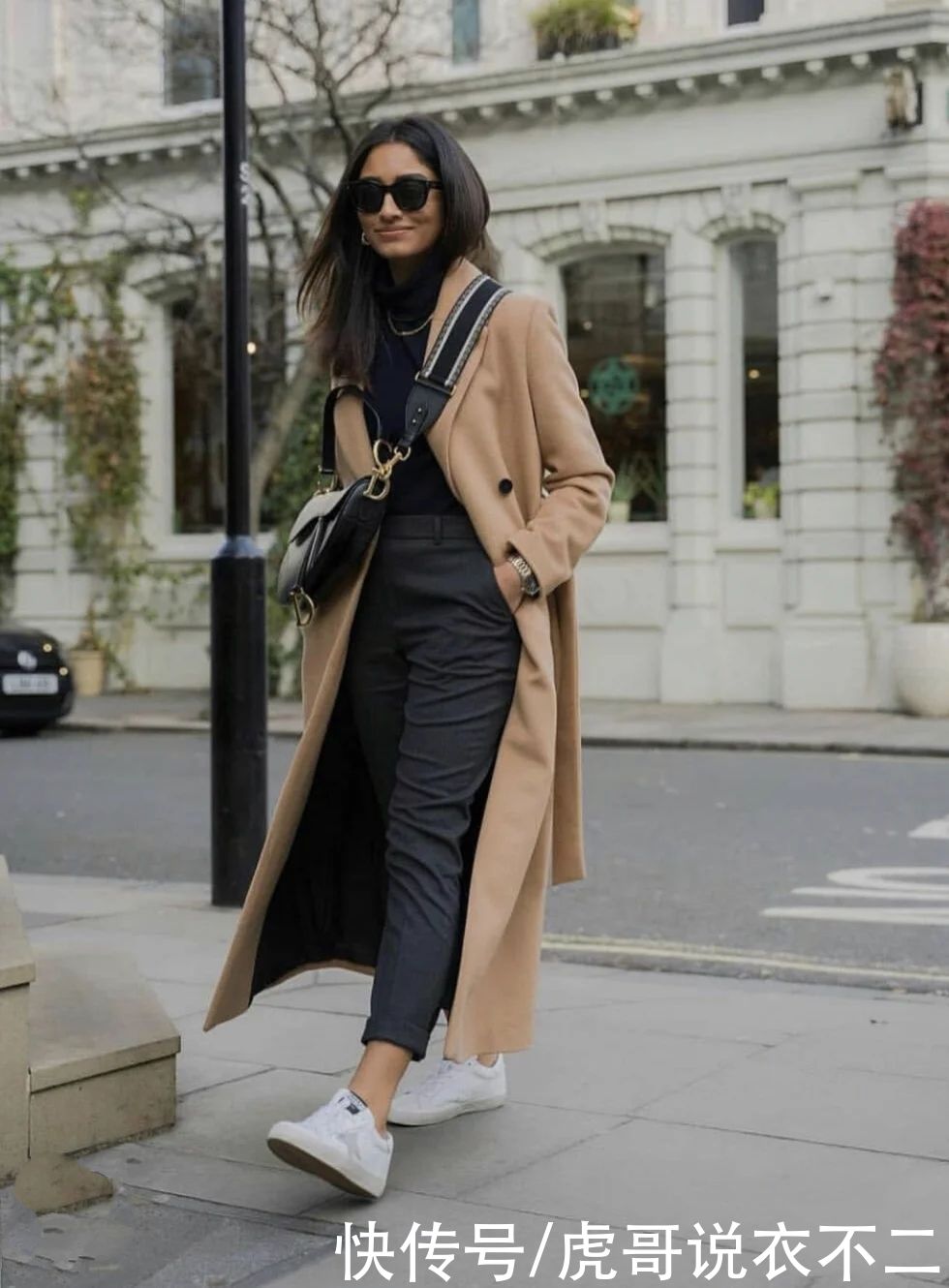 大衣配高领毛衣太普通？那是你没穿对，这么穿优雅实用又时尚