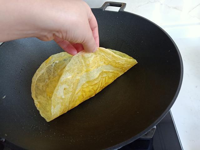 老两口的极简早餐，热乎乎的真好吃，营养也齐全，日子恬淡又美好