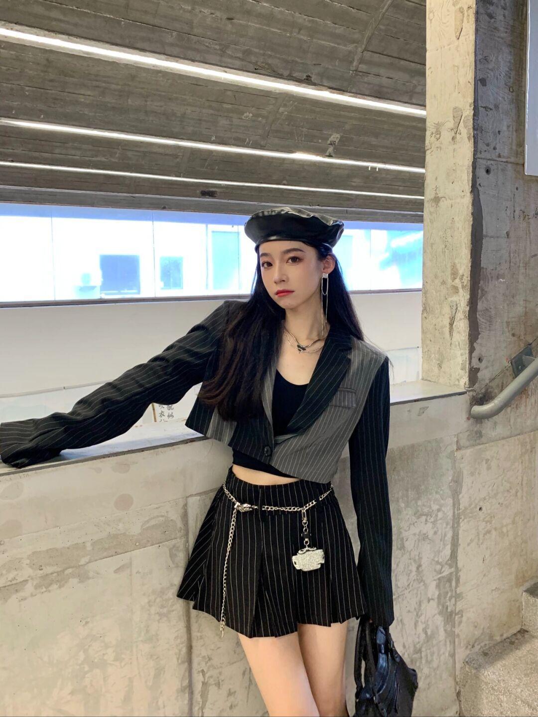 针织衫|今年秋天最流行“韩系学姐风”,掌握几类实用技巧,让你轻松展现熟女气质