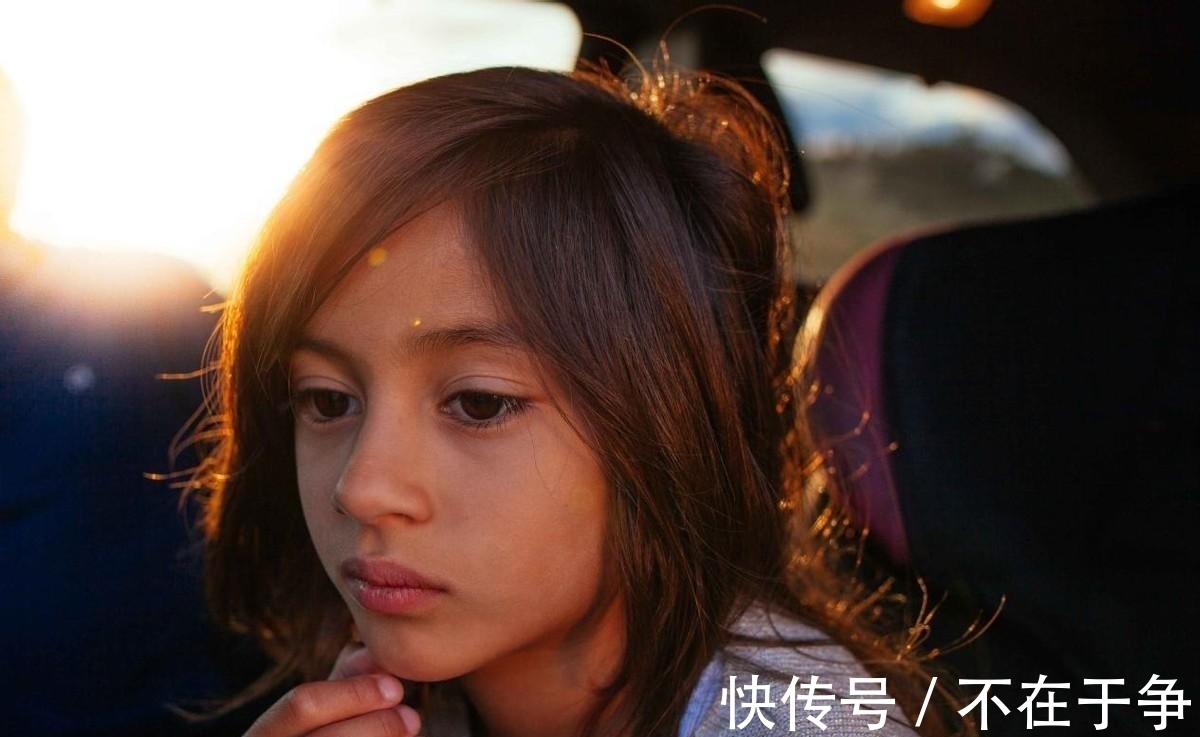 性格|“出去浪”和“宅在家”的孩子,长大后谁更有出息?现实打脸父母