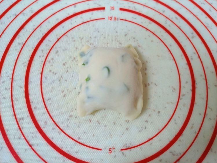 教你做家庭版的发面葱油饼，松软可口，比面包还好吃