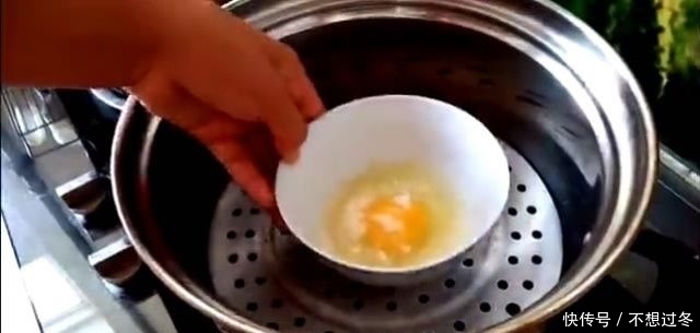 鸡蛋|鸡蛋加点它一起蒸,好吃到爆,止咳润肺效果超好