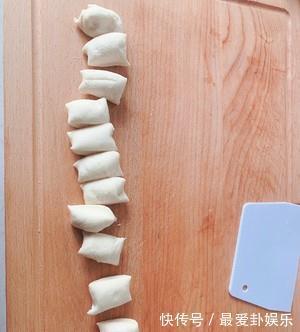 小笼包家里怎么做？送您快手版小笼包做法，简单美味，吃不够