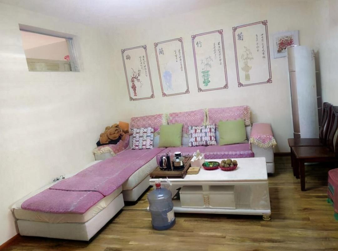 沙发|婆婆抠出新境界,5万装修婚房还带家电,如此寒酸真让人不想嫁了