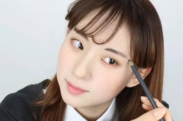 step|化了这个“学生妆”,再也没人叫你阿姨了!
