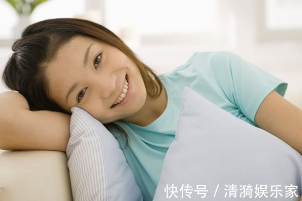 漏尿|女人衰老时，下半身会有这些变化，若占两个以上，说明你已经老了