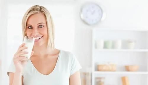 热水泡脚|肾不好的人，睡觉时有4种表现，若一个不占，恭喜身体还不错