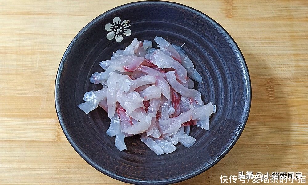姜汁鱼条|教你“姜汁鱼肉”的做法，成菜口味清淡，味道鲜美好吃又解腻